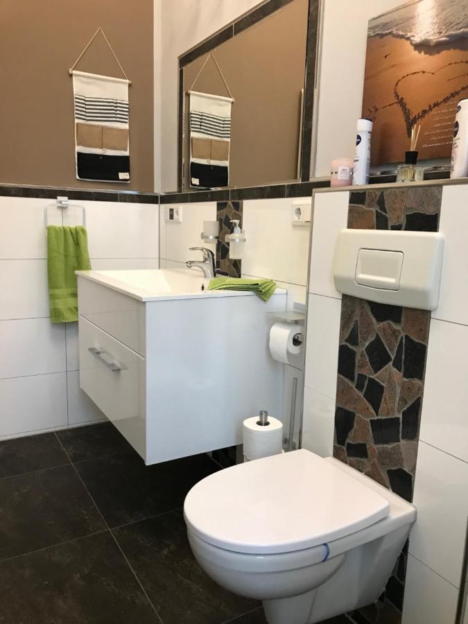 Stadthaus Artur - Apartment Madrid Remscheid Zewnętrze zdjęcie