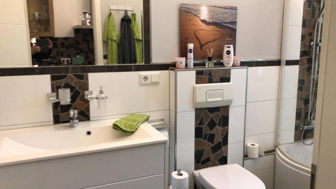 Stadthaus Artur - Apartment Madrid Remscheid Zewnętrze zdjęcie